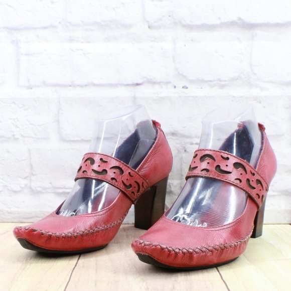 Indigo Clarks Red Leather Moccasin Toe Mary Jane Pump Heel Shoes Size 8 Medium - Picture 2 of 9